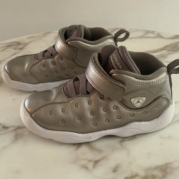 Jordan Silver Velcro Slip On Sneakers for Toddler - Picture 1 of 7
